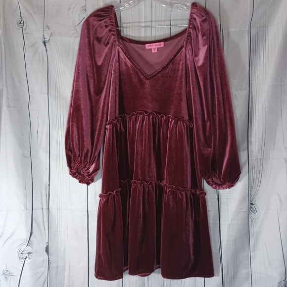 Betsey Johnson Dresses & Skirts - Betsey Johnson V-neck Mini Velvet Long Sleeve Dress in Burgundy